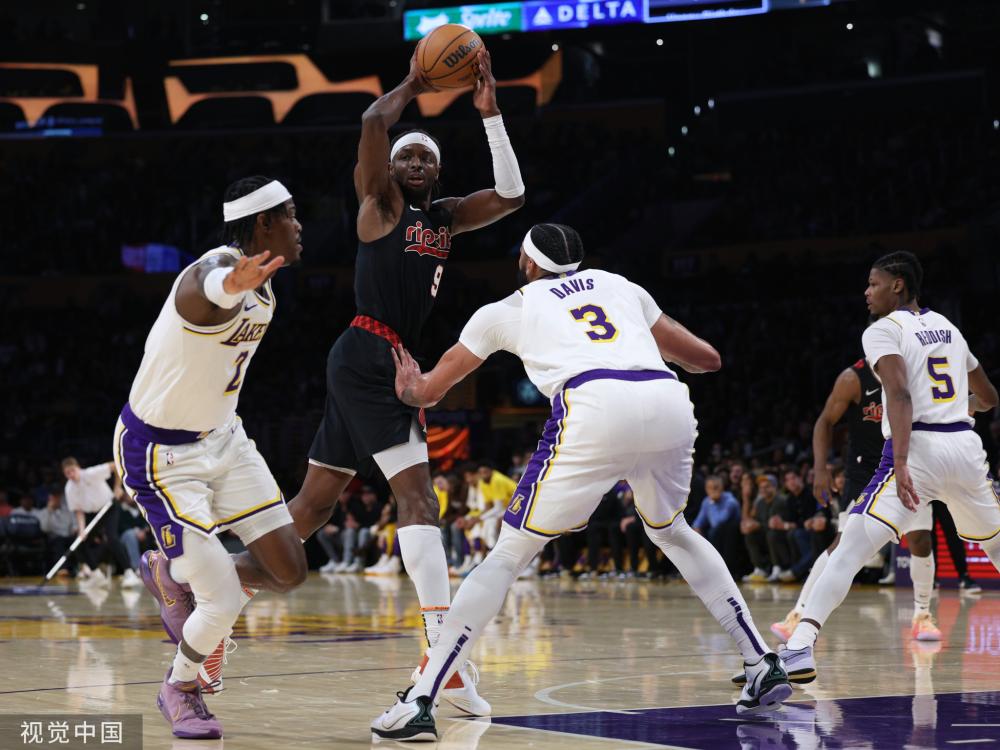 令人争议的 令人争议的