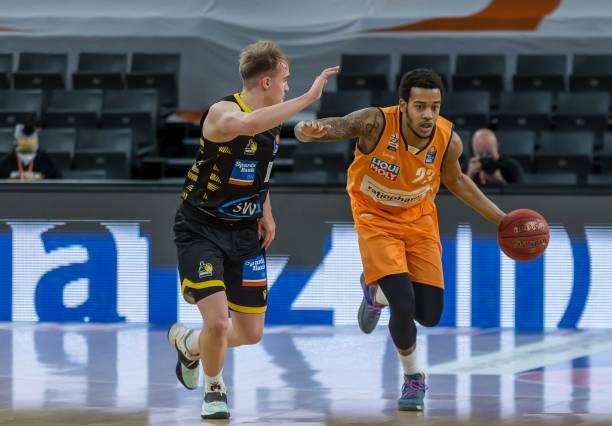 压力下的决 压力下的决