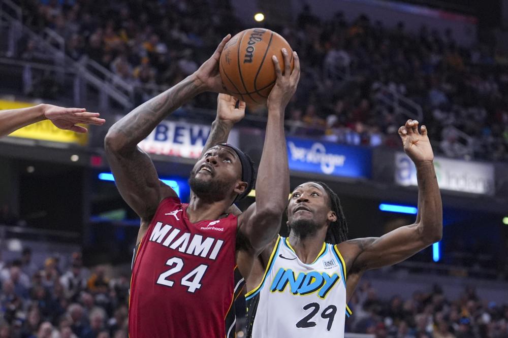 篮网签下两 篮网签下两